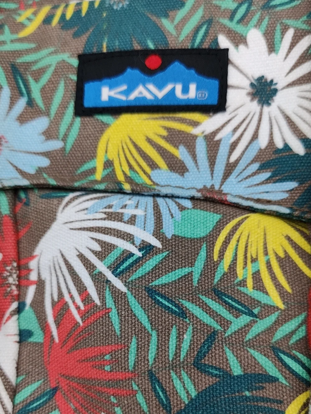 Kavu shoulder bag